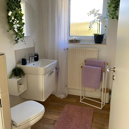 Dom wakacyjny Rhoenschoen Rabennest